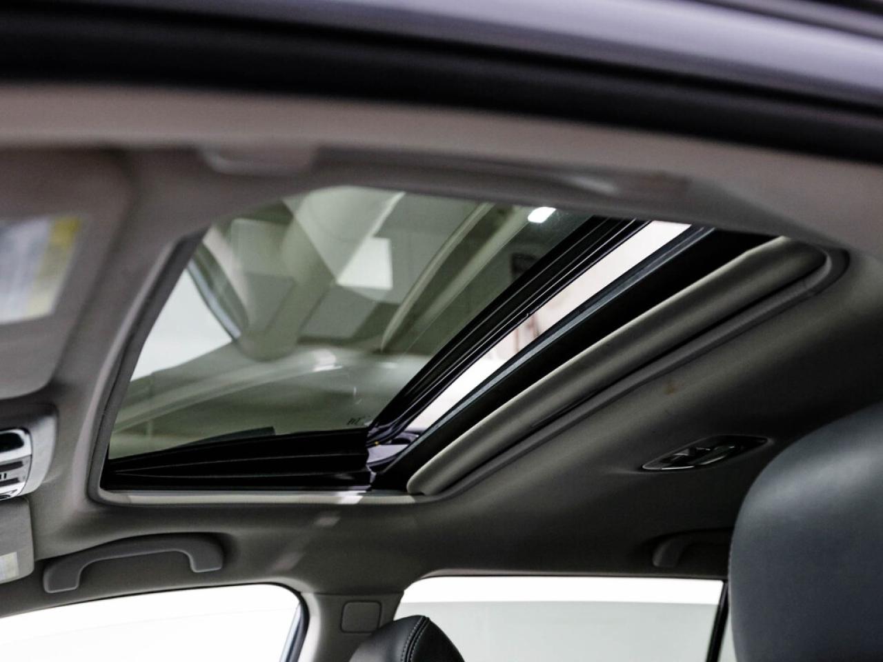 2016 Subaru Outback  Photo