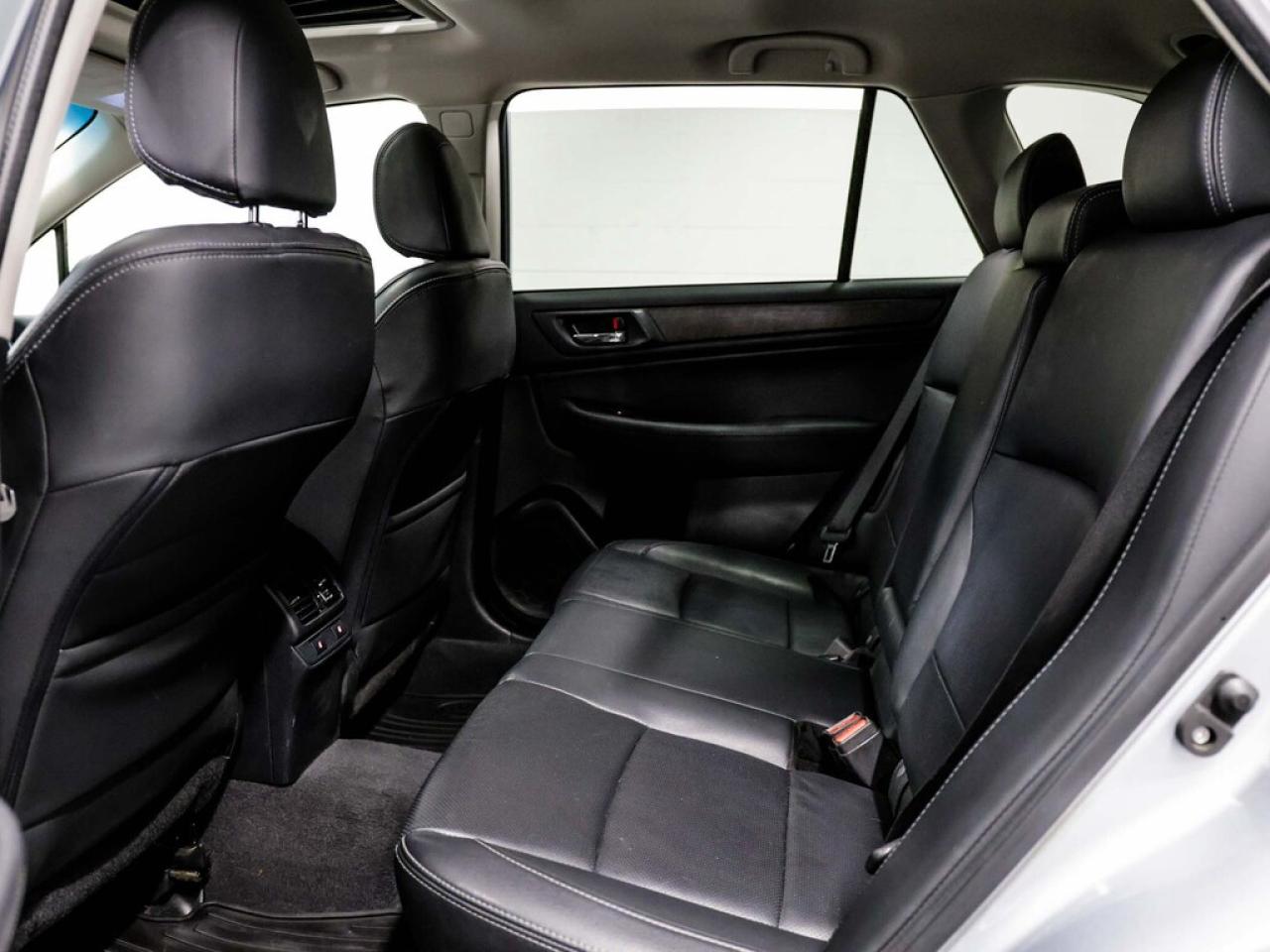 2016 Subaru Outback  Photo