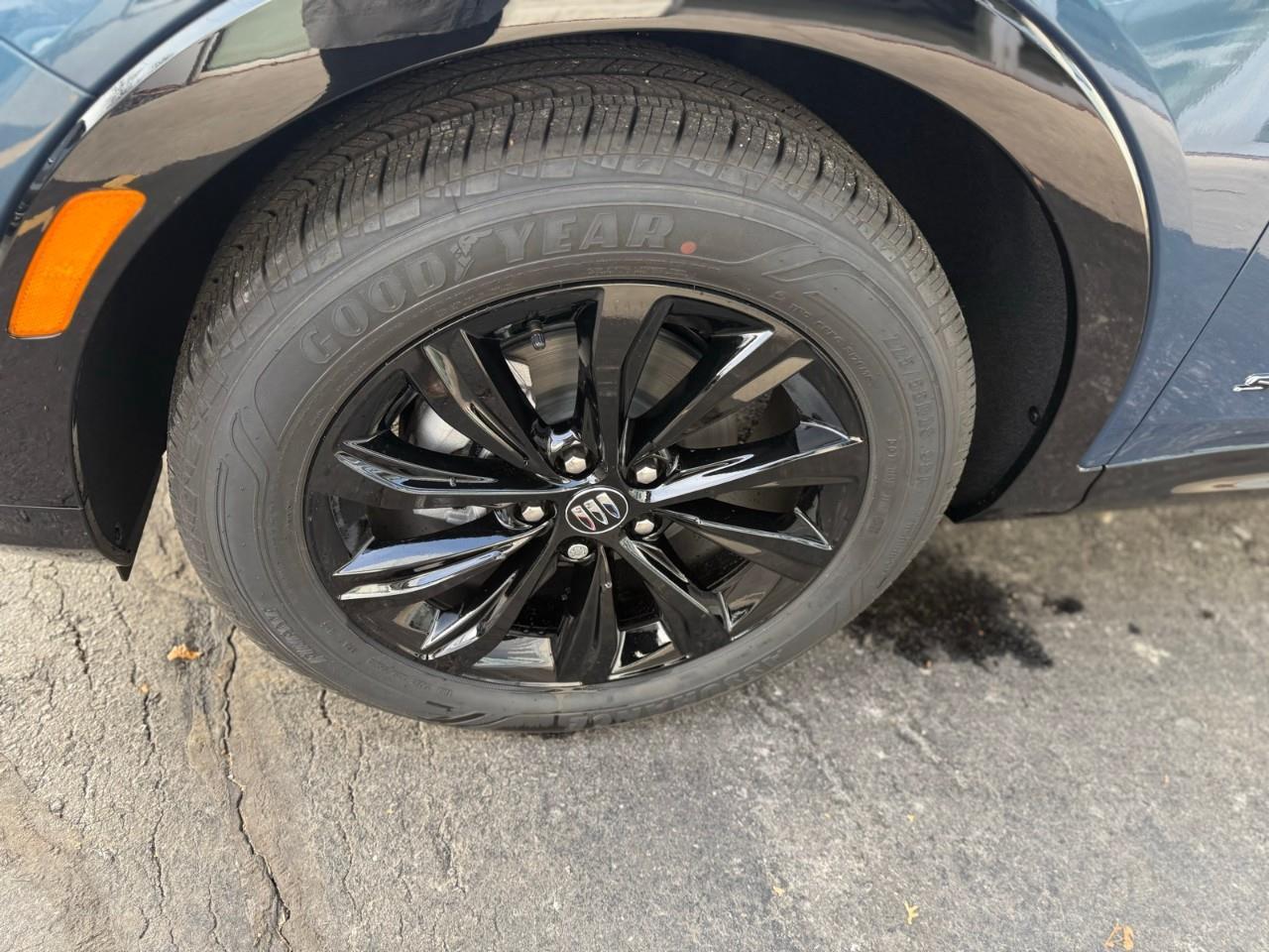 2026 Buick Envista Sport Touring 4dr Front-Wheel Drive Photo