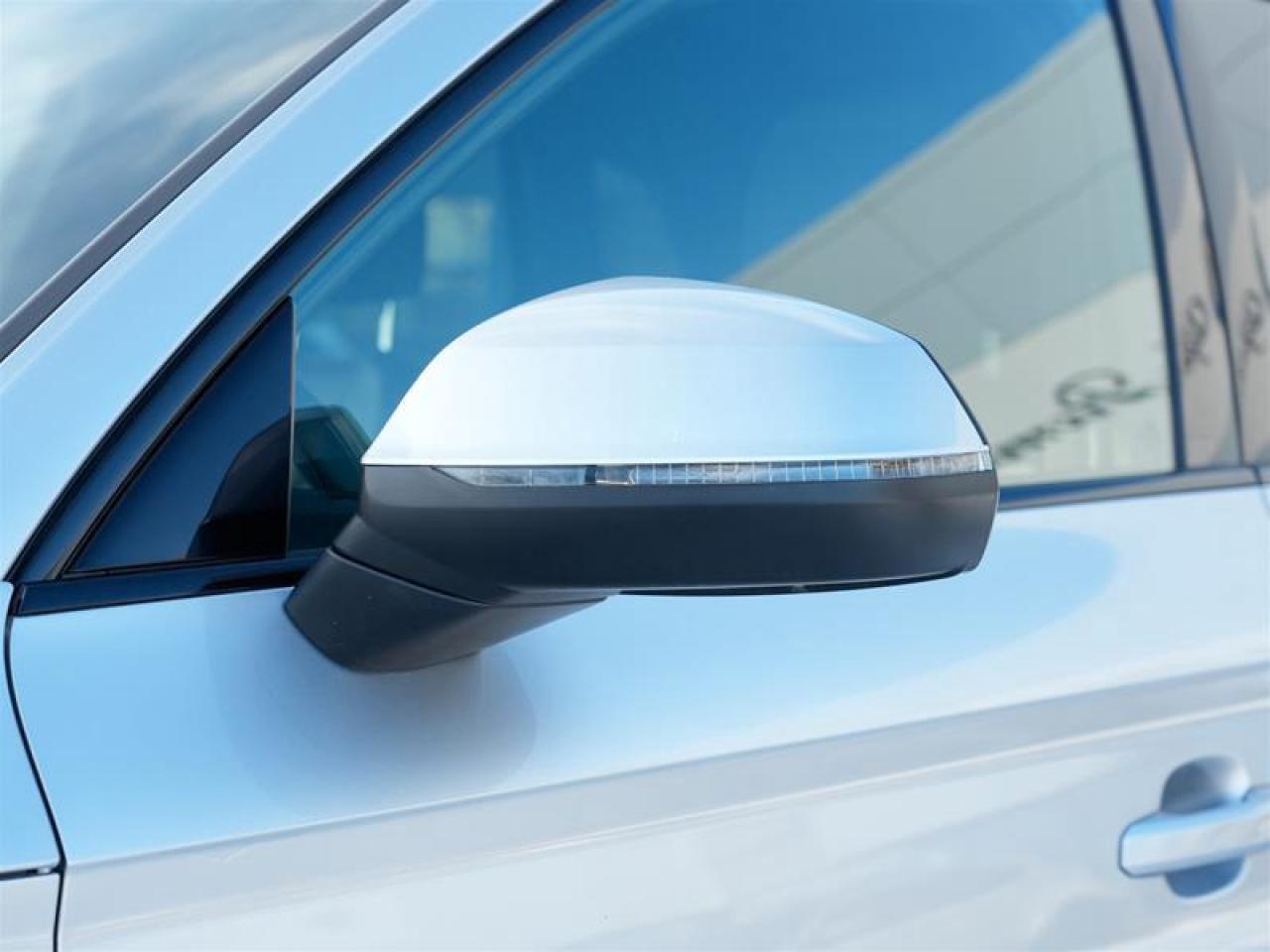 2022 Audi SQ5 3.0T Progressiv quattro 8sp Tiptronic Photo