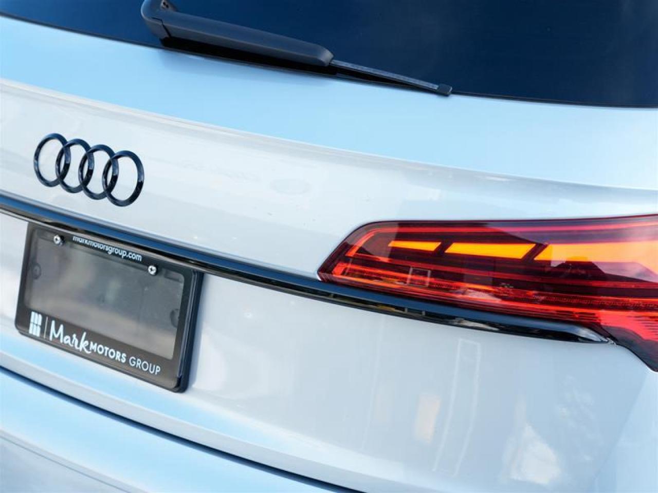 2022 Audi SQ5 3.0T Progressiv quattro 8sp Tiptronic Photo