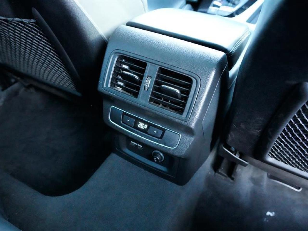 2022 Audi SQ5 3.0T Progressiv quattro 8sp Tiptronic Photo