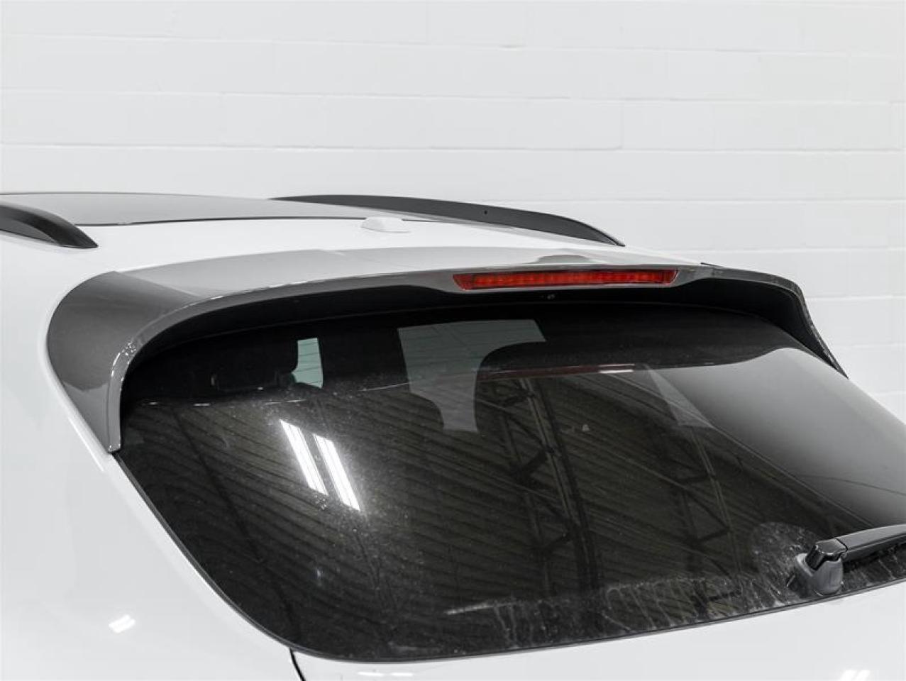 2025 Porsche Macan  Photo