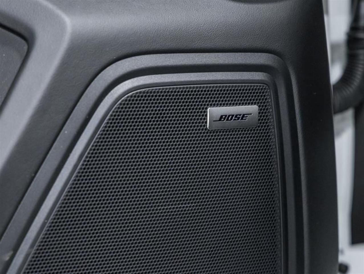 2025 Porsche Macan  Photo