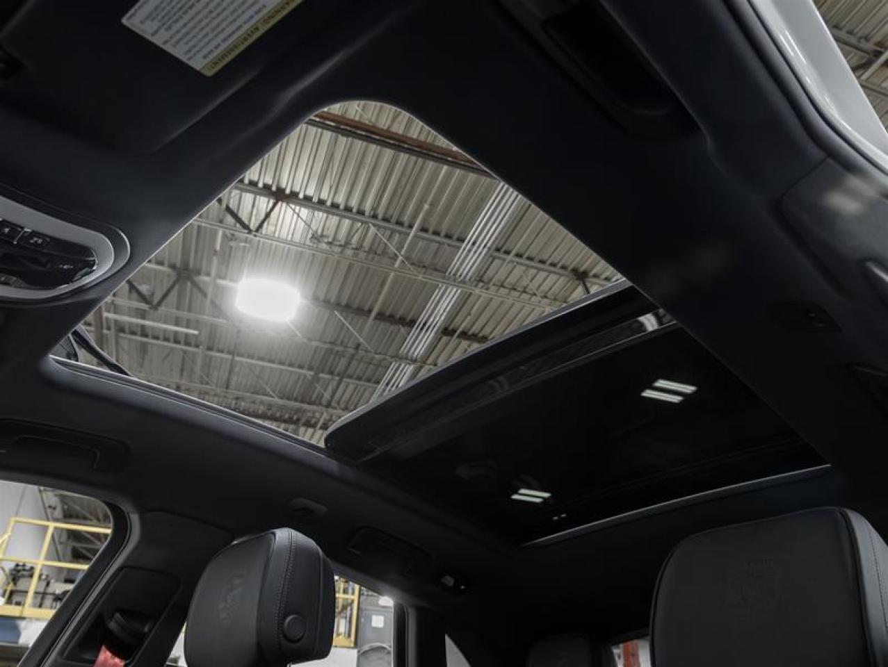 2025 Porsche Macan  Photo