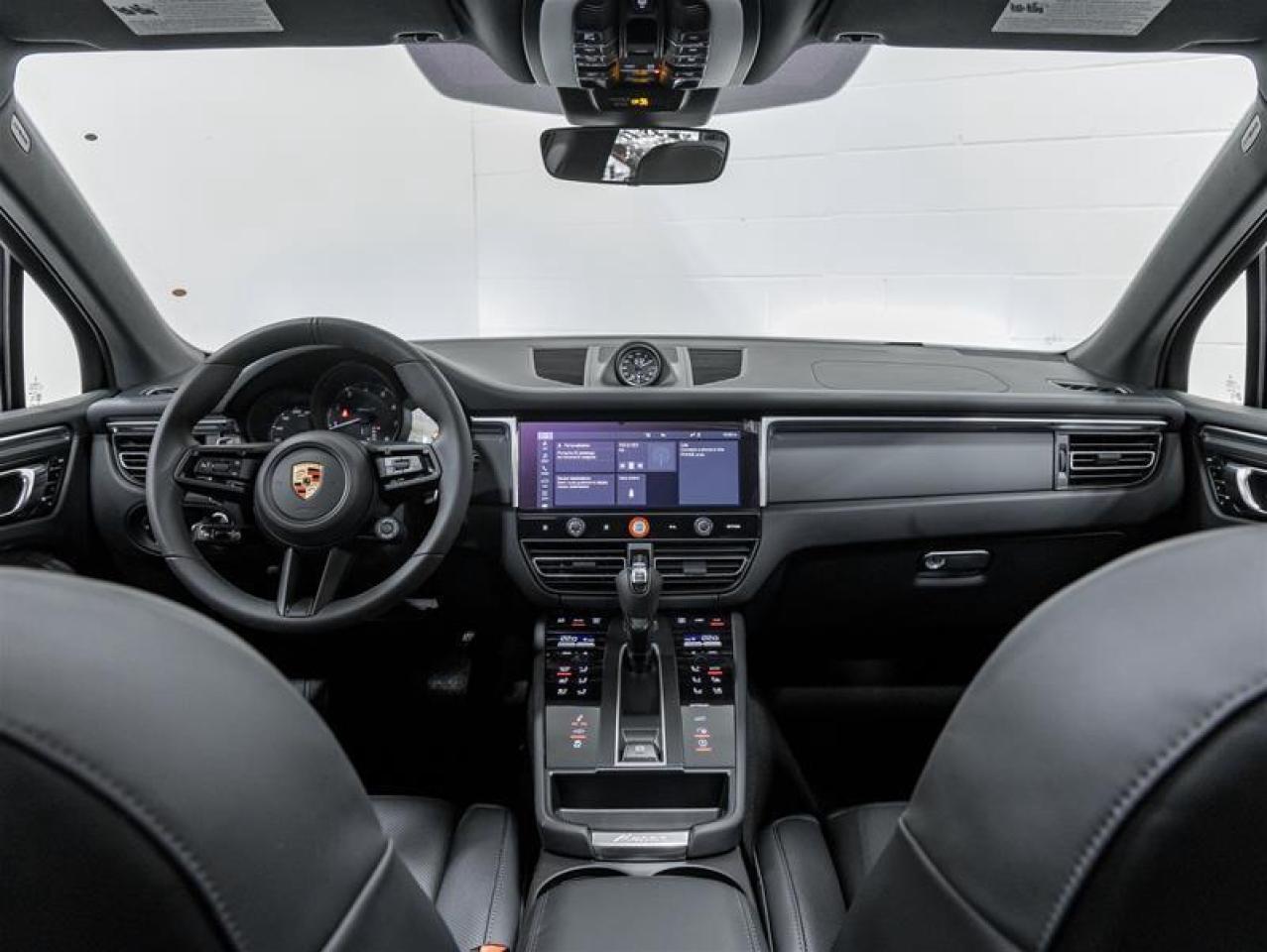 2025 Porsche Macan  Photo