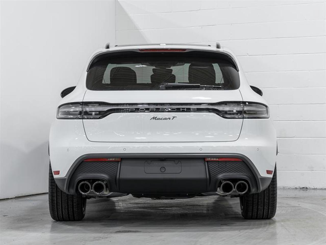 2025 Porsche Macan  Photo