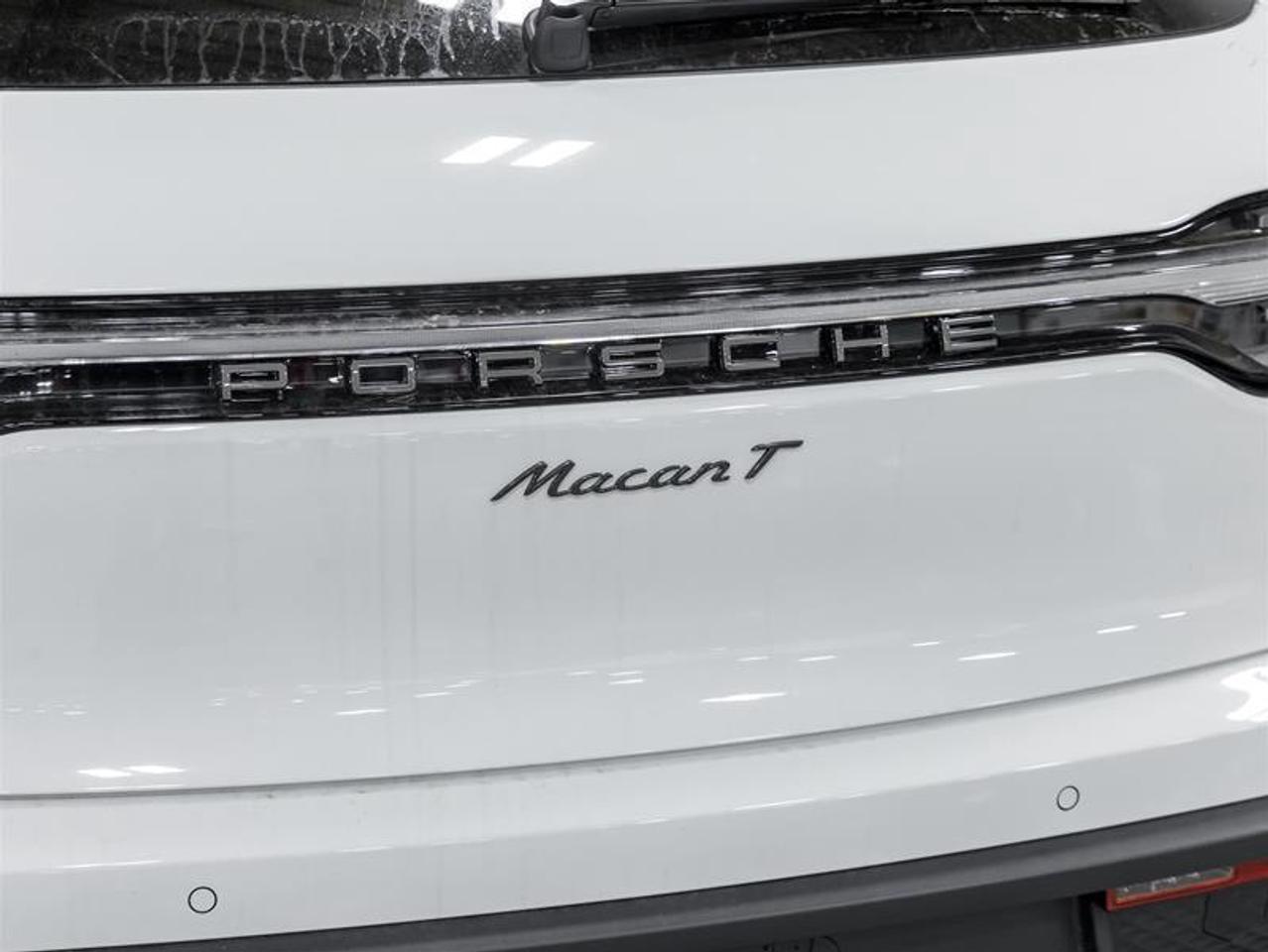 2025 Porsche Macan  Photo