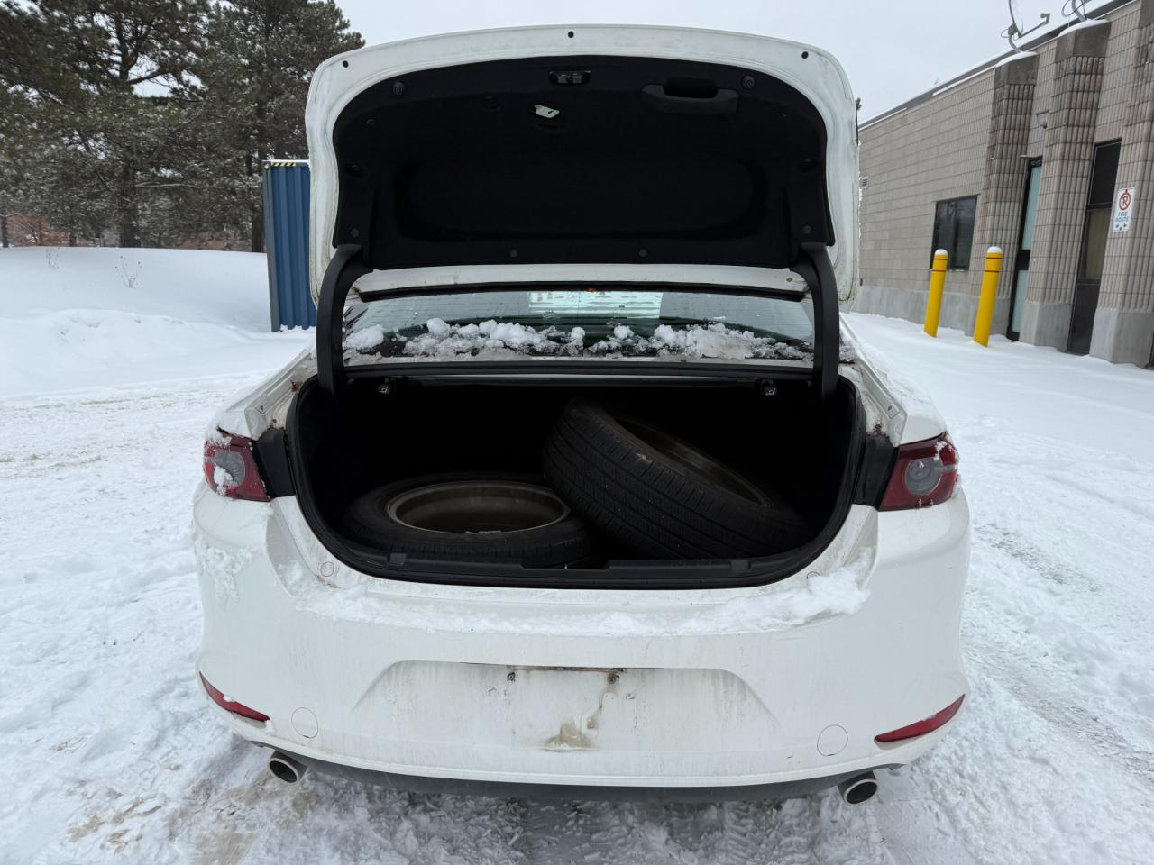 2019 Mazda 3 GS (A6) 4dr i-ACTIV All-Wheel Drive Sedan Photo