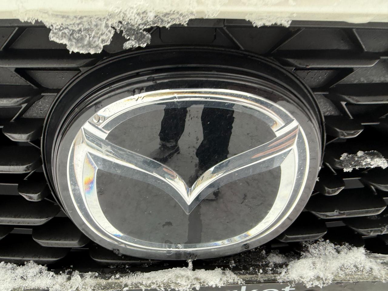 2019 Mazda 3 GS (A6) 4dr i-ACTIV All-Wheel Drive Sedan Photo