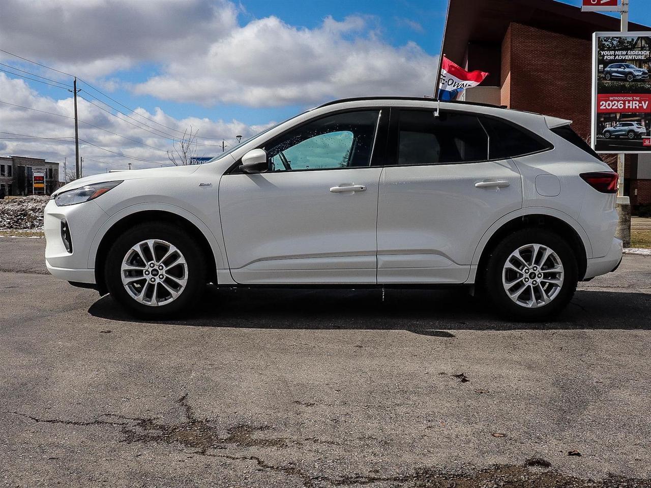 2023 Ford Escape ST-Line Select Photo4