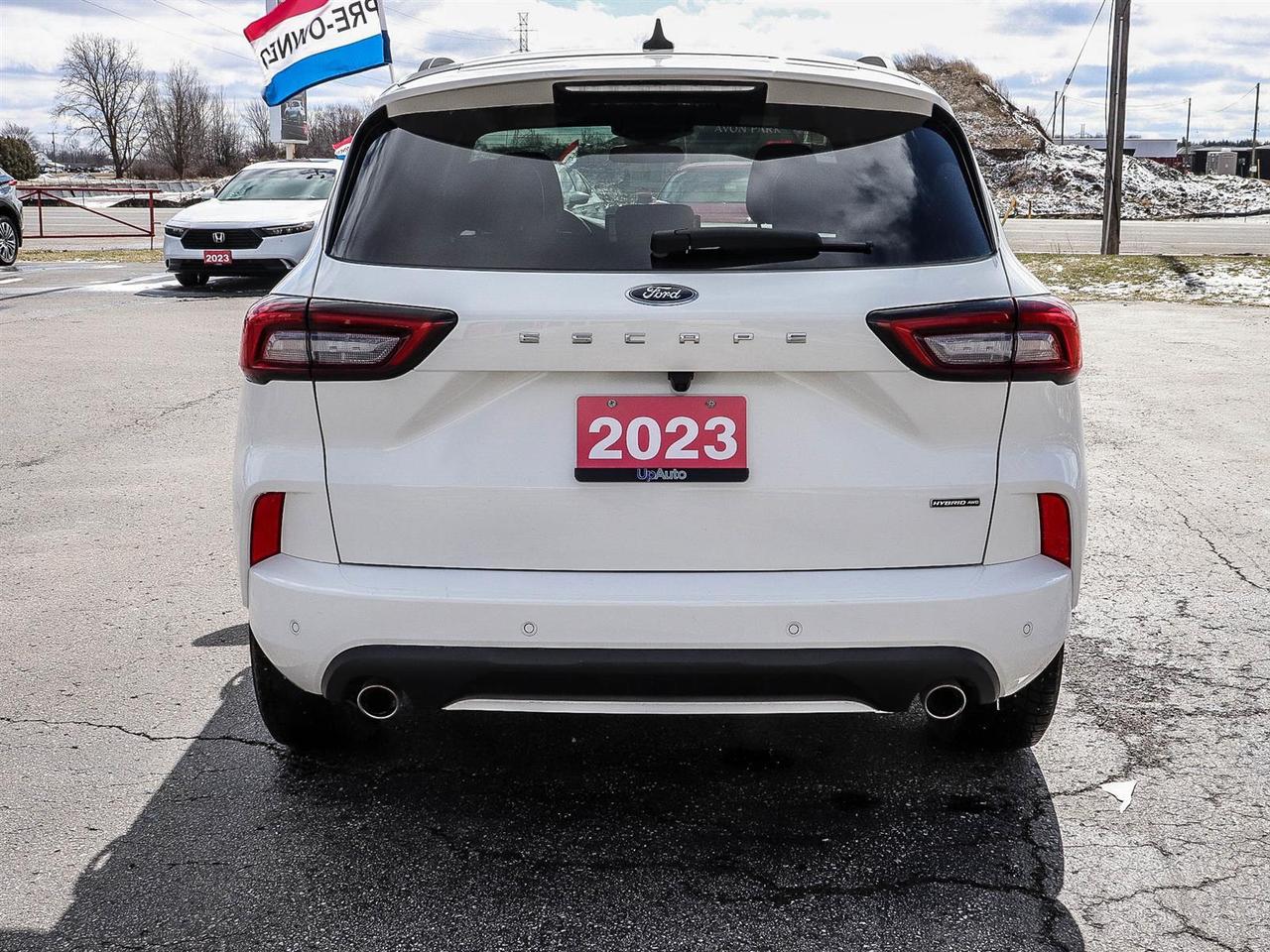 2023 Ford Escape ST-Line Select Photo3