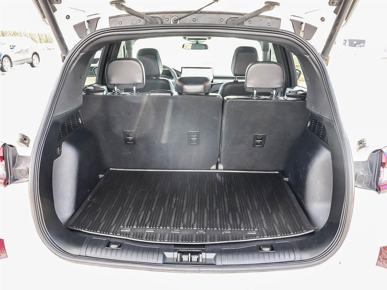 2023 Ford Escape ST-Line Select Photo