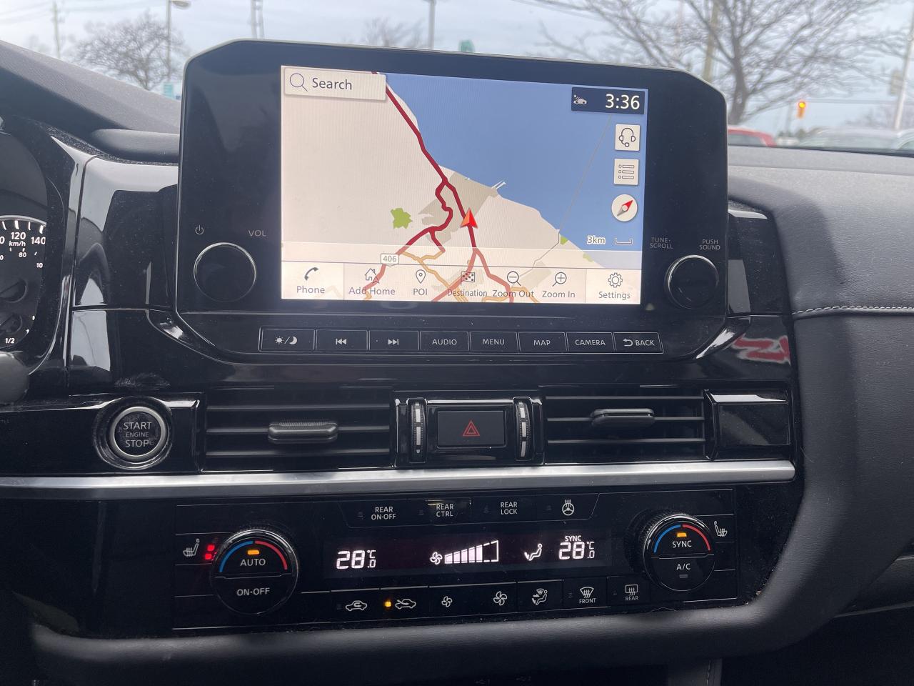 2022 Nissan Pathfinder SL Premium 4WD 3rd Row Seat Nav Leather Sunroof Photo