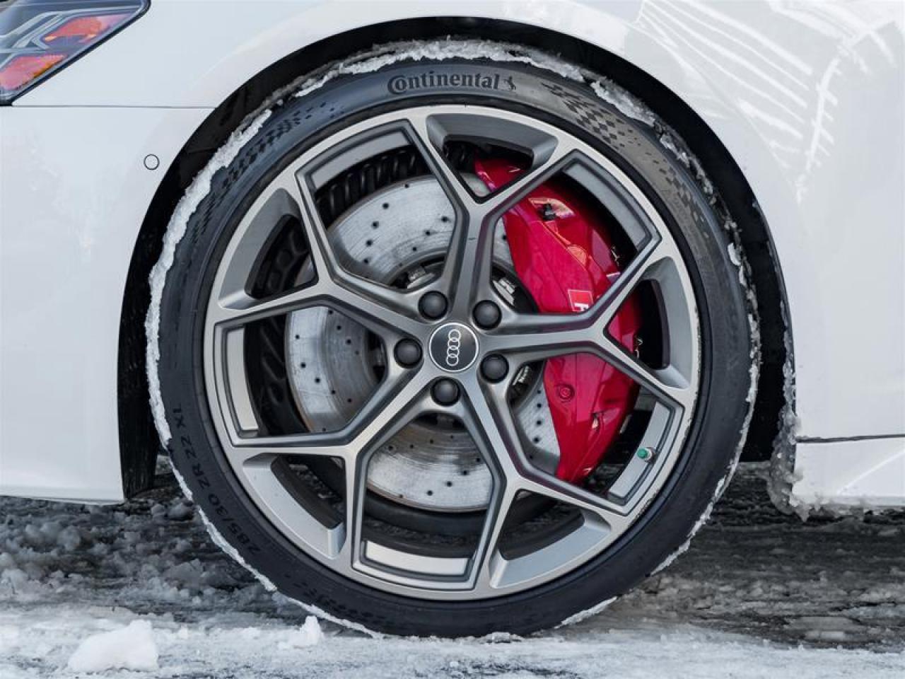 2024 Audi RS 6 Avant 4.0T performance 4dr All-Wheel Drive quattro Wagon Photo