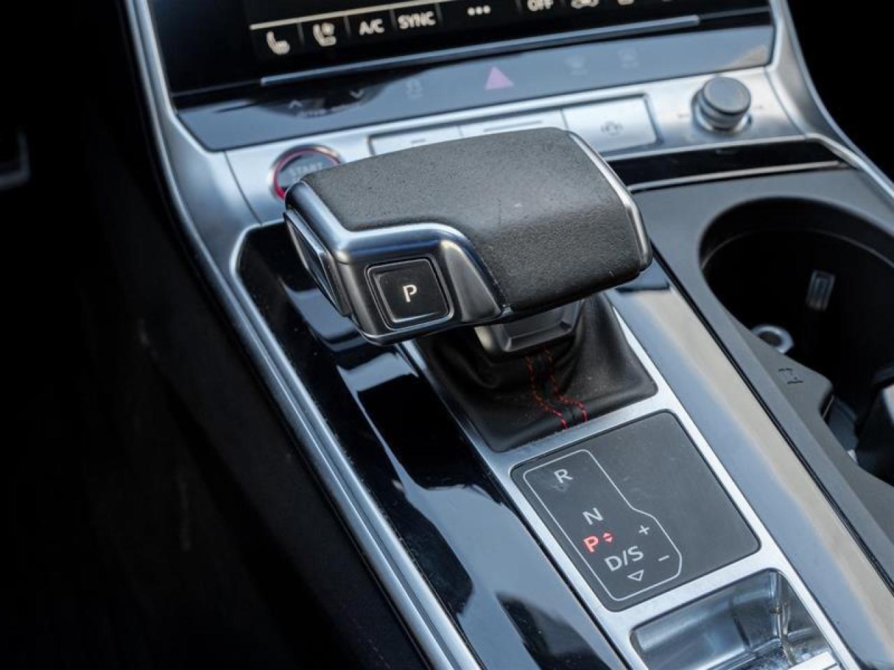 2024 Audi RS 6 Avant 4.0T performance 4dr All-Wheel Drive quattro Wagon Photo