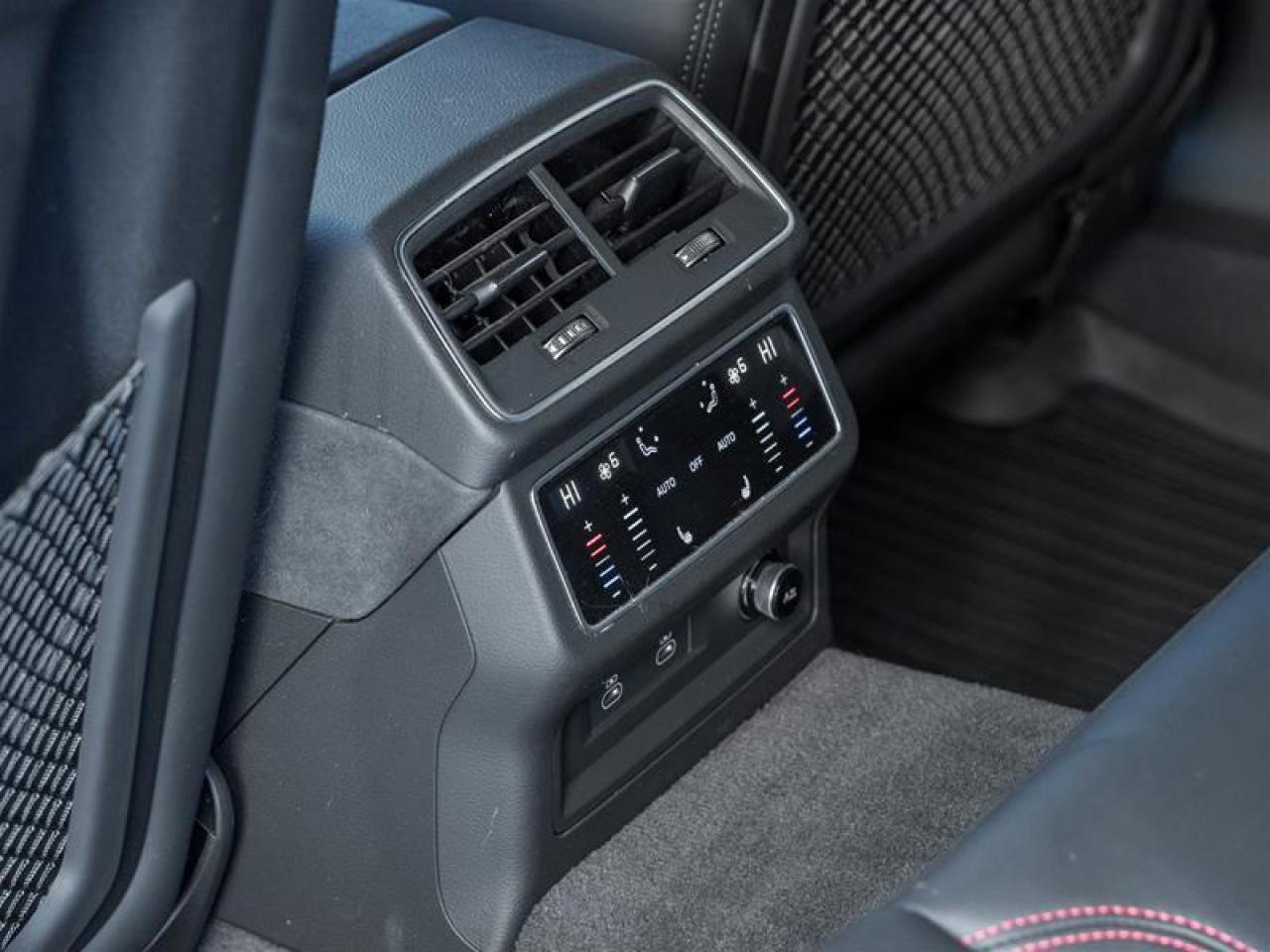 2024 Audi RS 6 Avant 4.0T performance 4dr All-Wheel Drive quattro Wagon Photo