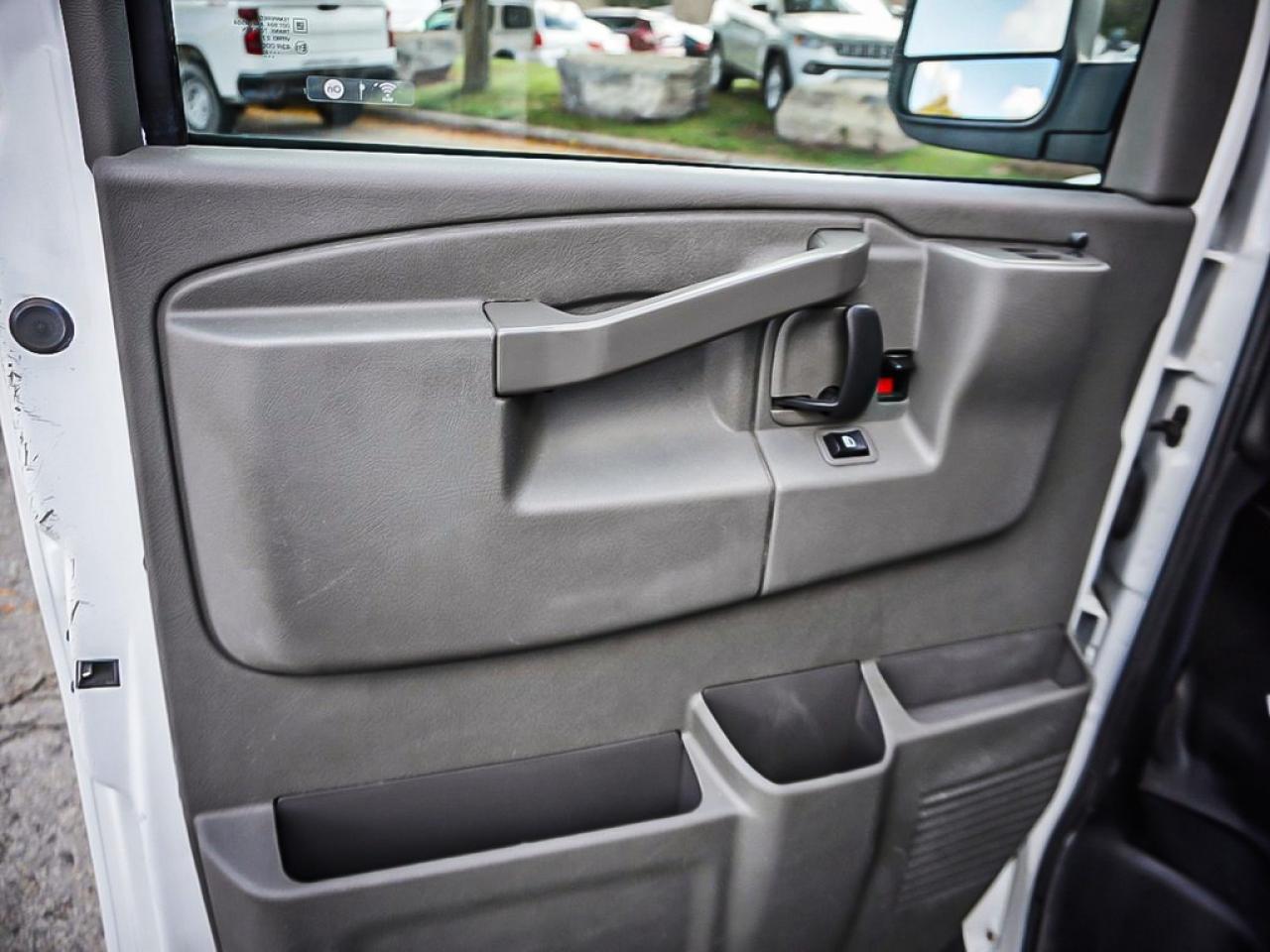 2023 Chevrolet Express  Photo