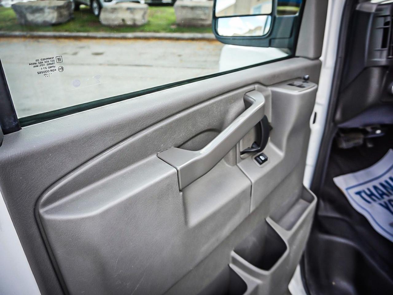 2023 Chevrolet Express  Photo