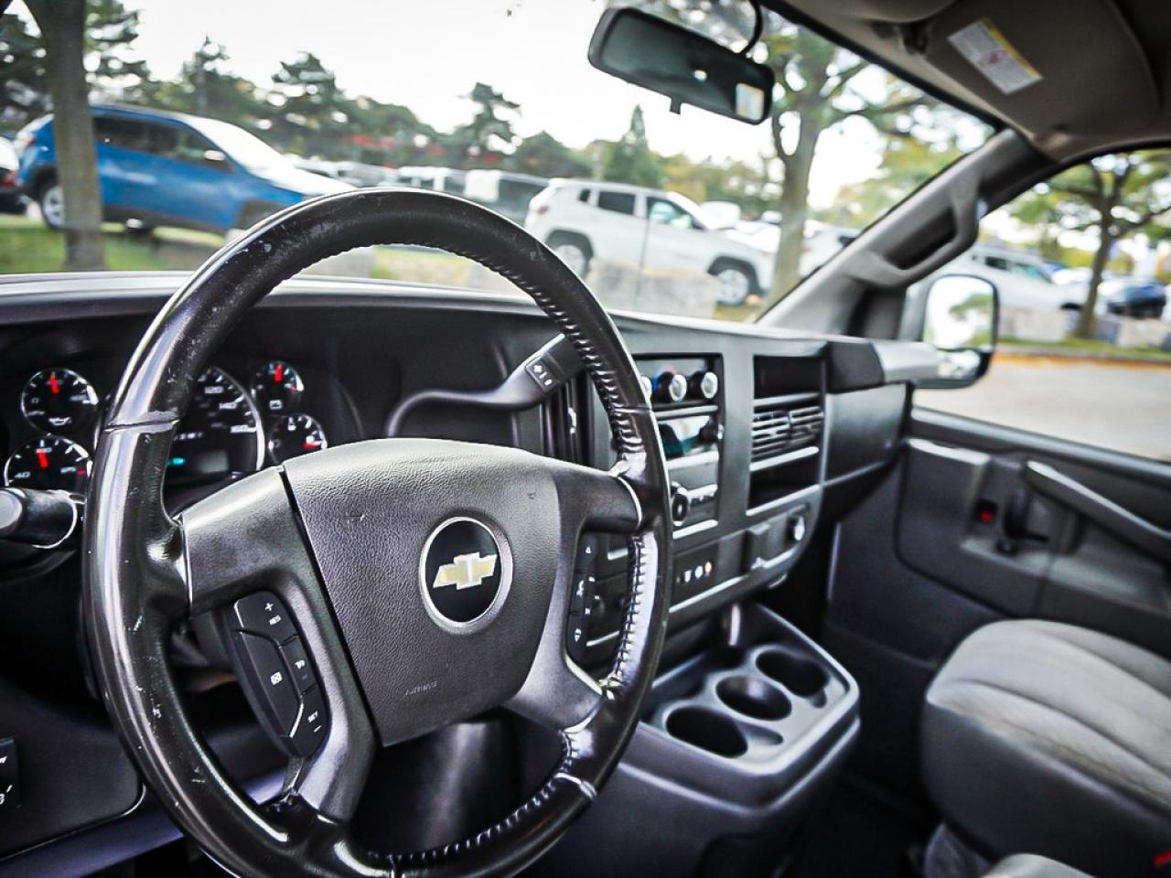 2023 Chevrolet Express  Photo