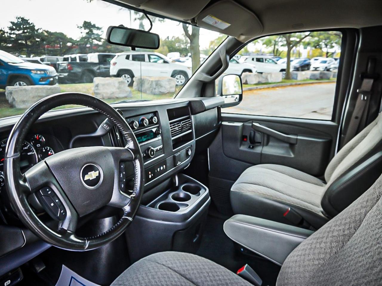 2023 Chevrolet Express  Photo