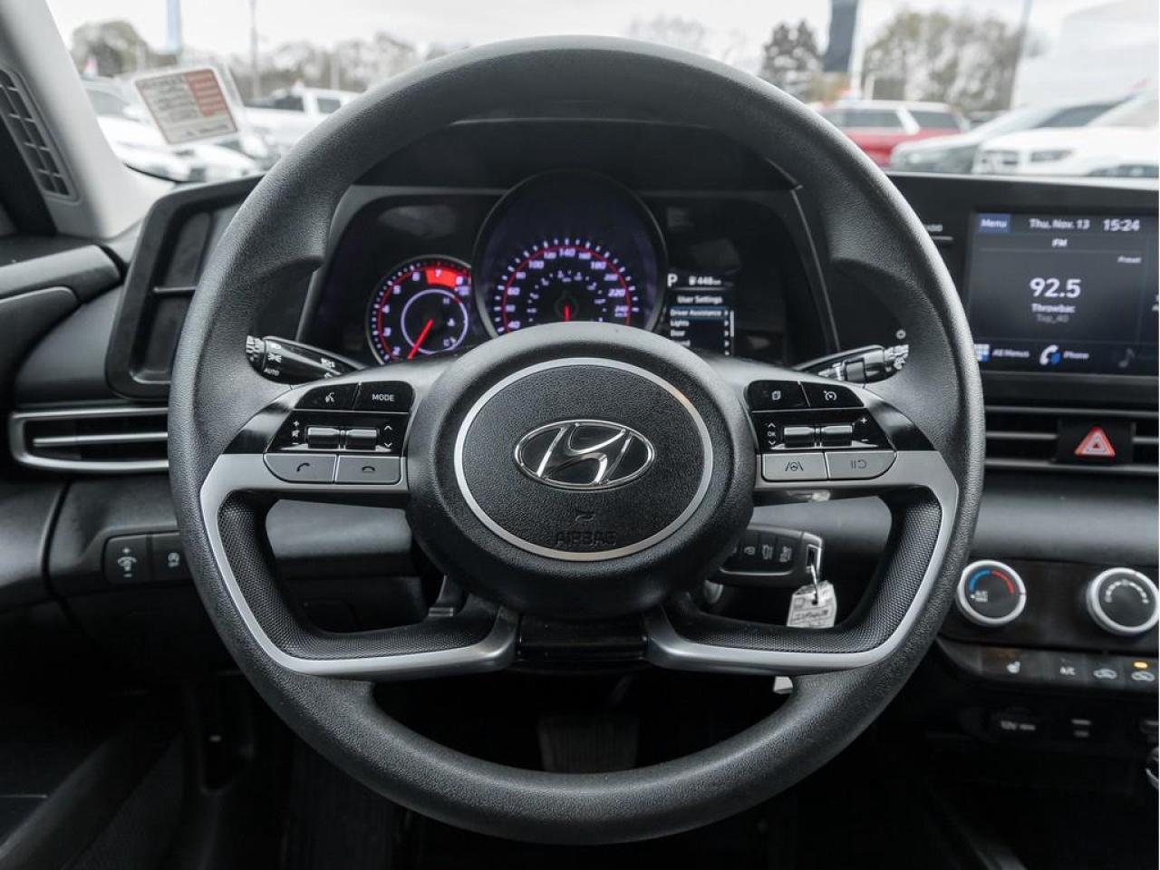 2021 Hyundai Elantra ESSENTIAL 4DR SEDAN Photo