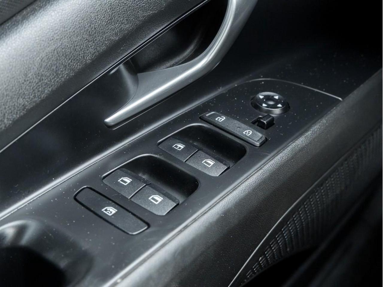 2021 Hyundai Elantra ESSENTIAL 4DR SEDAN Photo