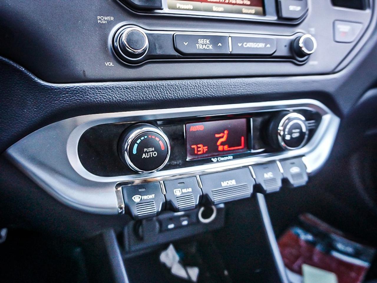 2014 Kia Rio  Photo