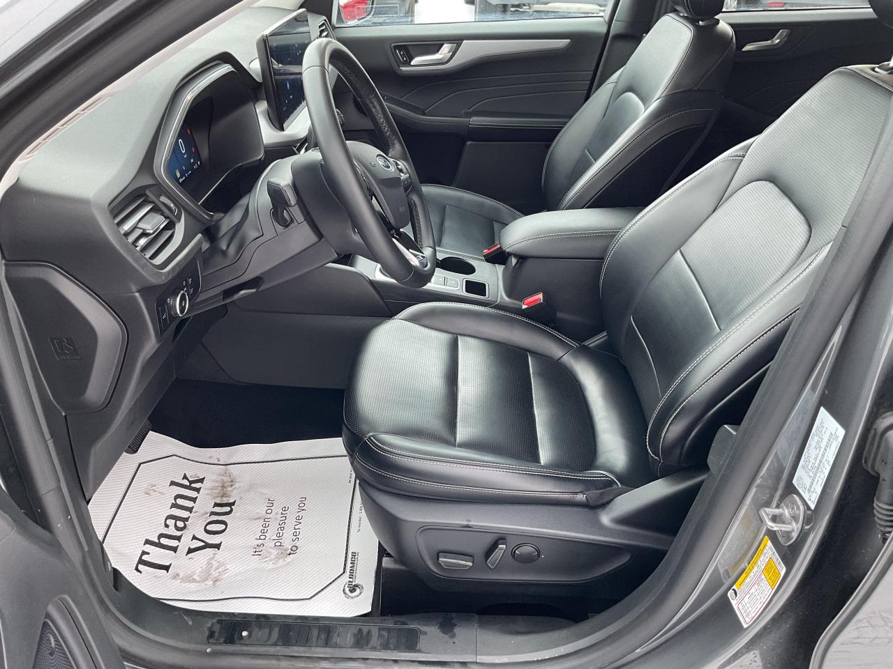 2024 Ford Escape Platinum 4dr All-Wheel Drive Photo