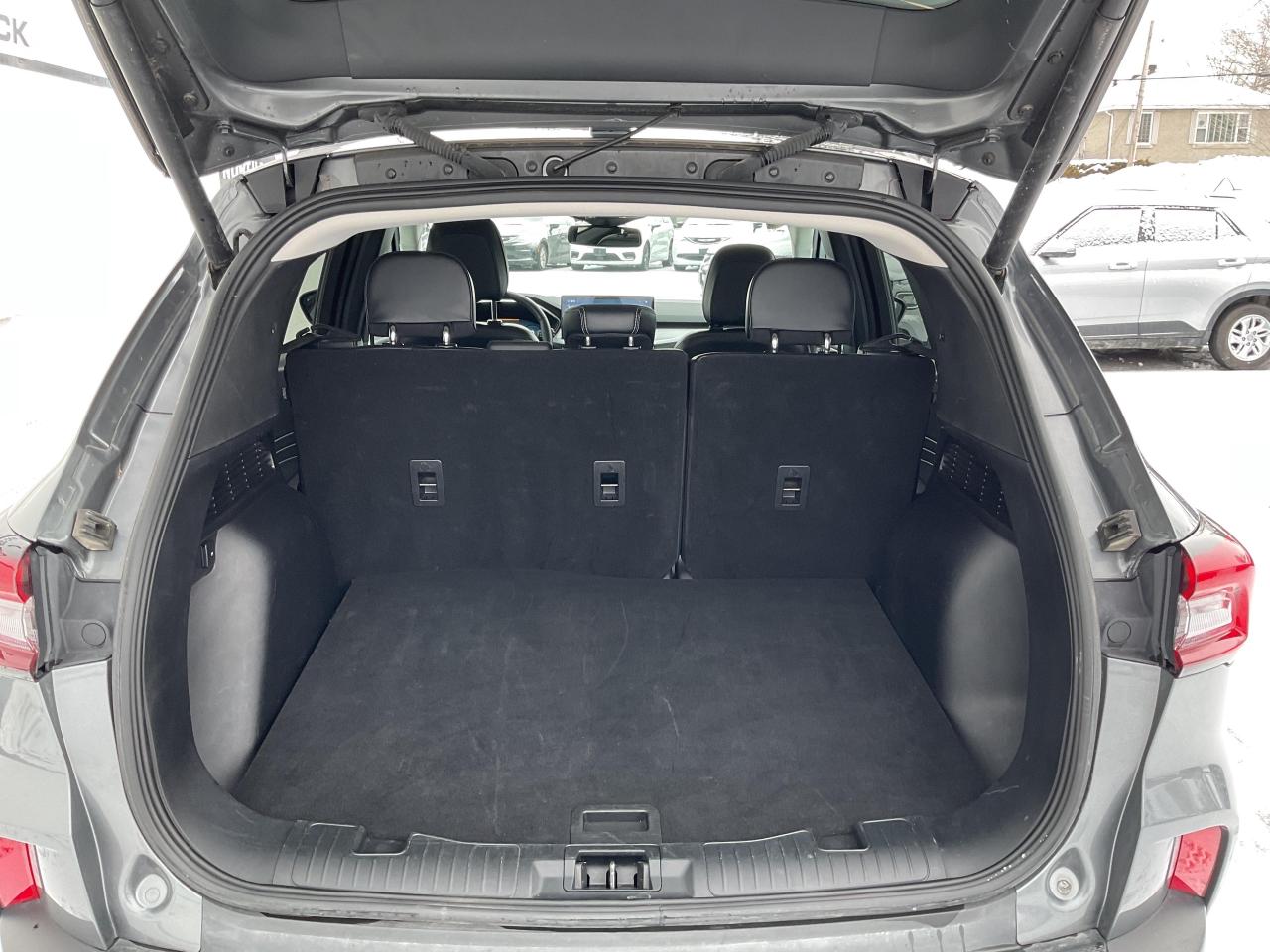 2024 Ford Escape Platinum 4dr All-Wheel Drive Photo