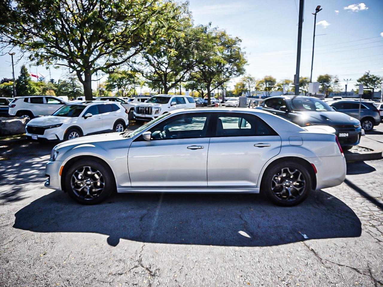 2023 Chrysler 300  Photo