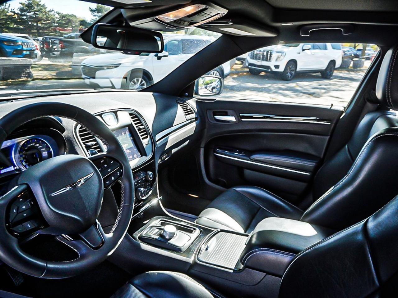 2023 Chrysler 300  Photo