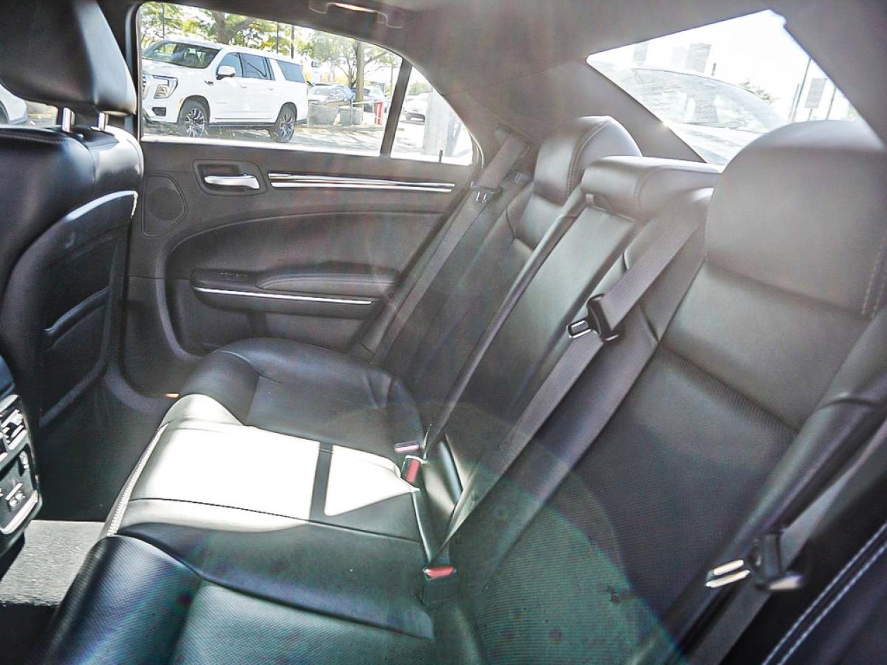 2023 Chrysler 300  Photo