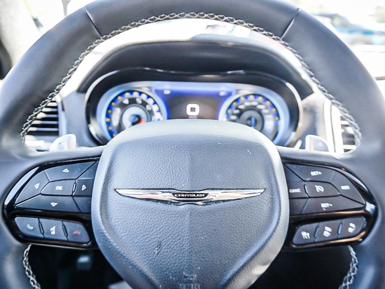 2023 Chrysler 300  Photo