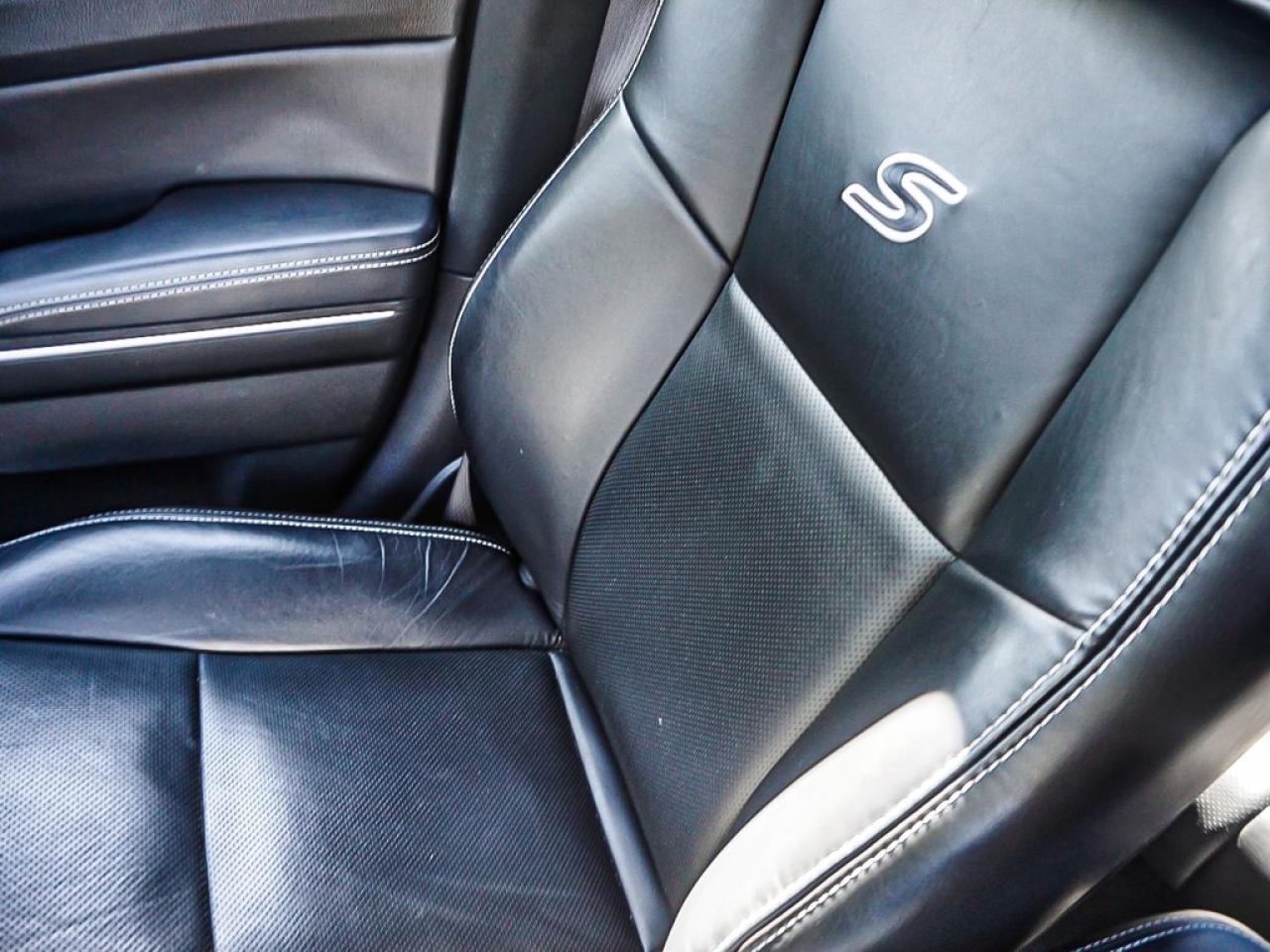 2023 Chrysler 300  Photo