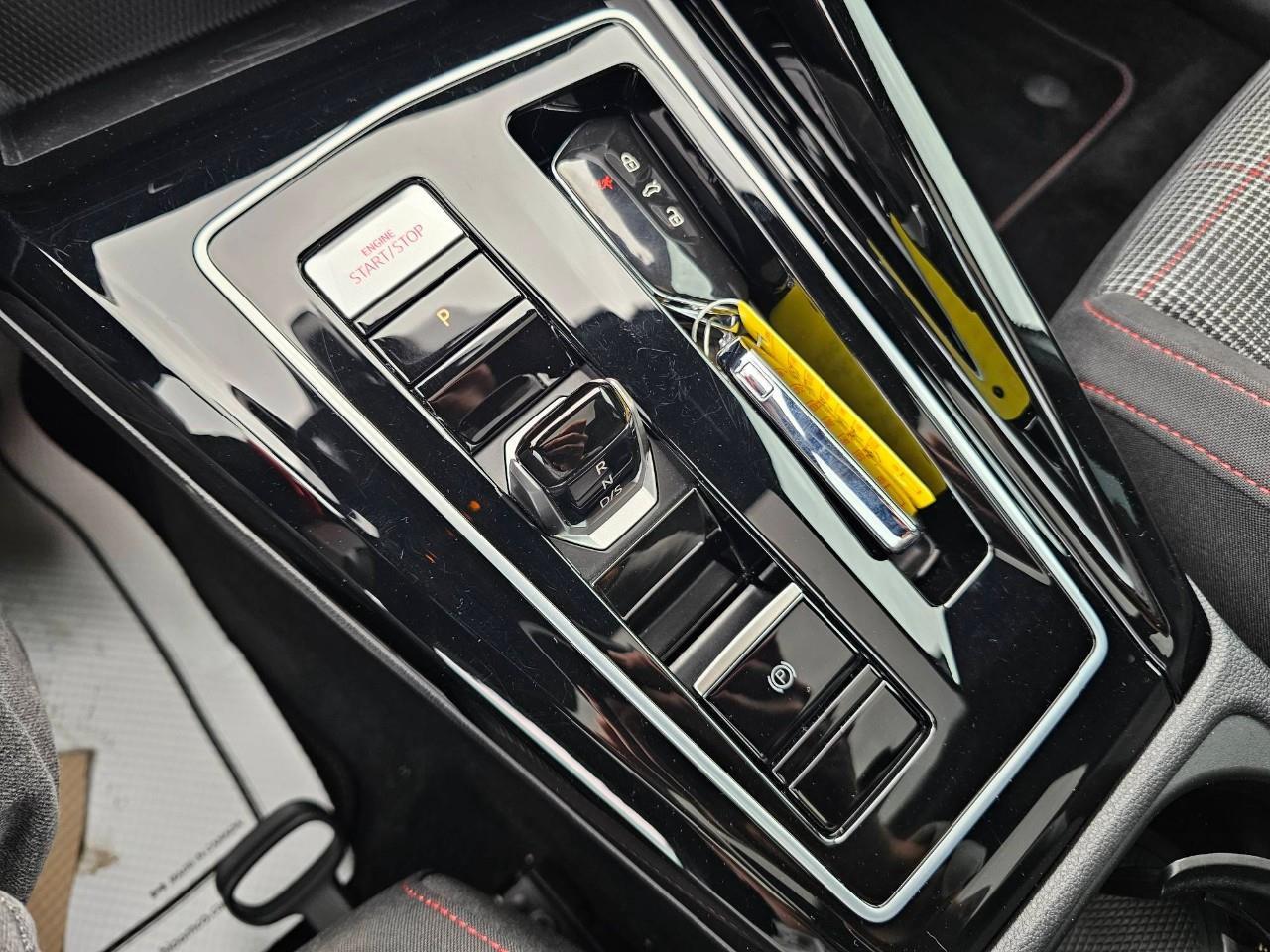 2024 Volkswagen Golf GTI Autobahn 4dr Hatchback Photo