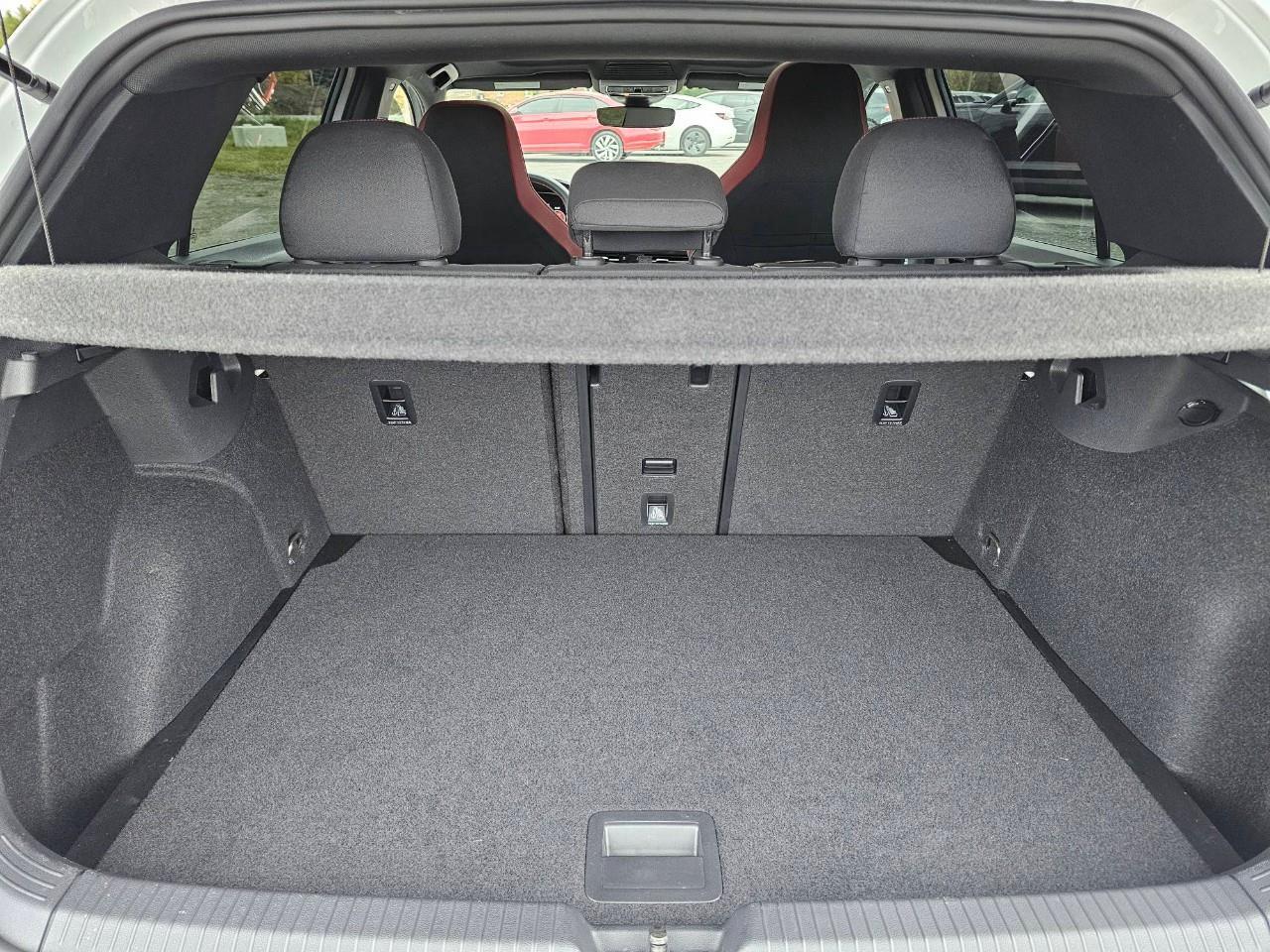 2024 Volkswagen Golf GTI Autobahn 4dr Hatchback Photo