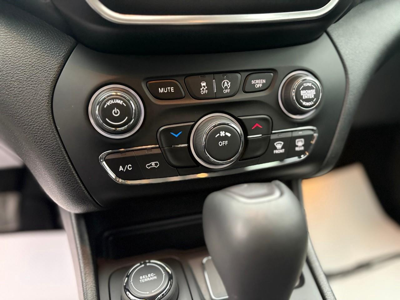 2021 Jeep Cherokee North 4dr 4x4 Photo