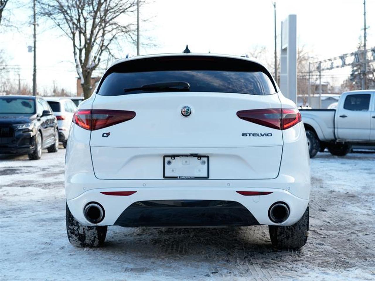 2021 Alfa Romeo Stelvio TI AWD Photo