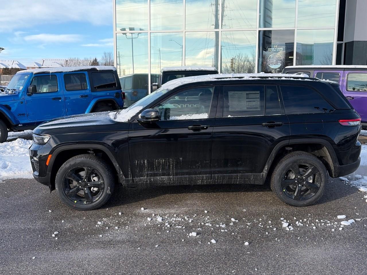 2025 Jeep Grand Cherokee Limited 4dr 4x4 Photo2
