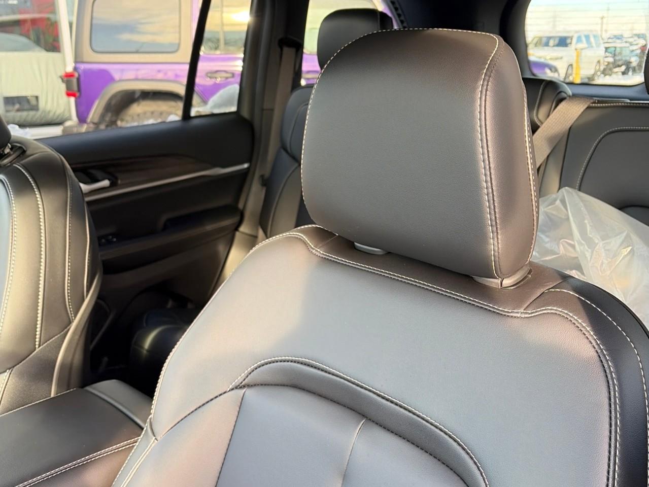 2025 Jeep Grand Cherokee Limited 4dr 4x4 Photo