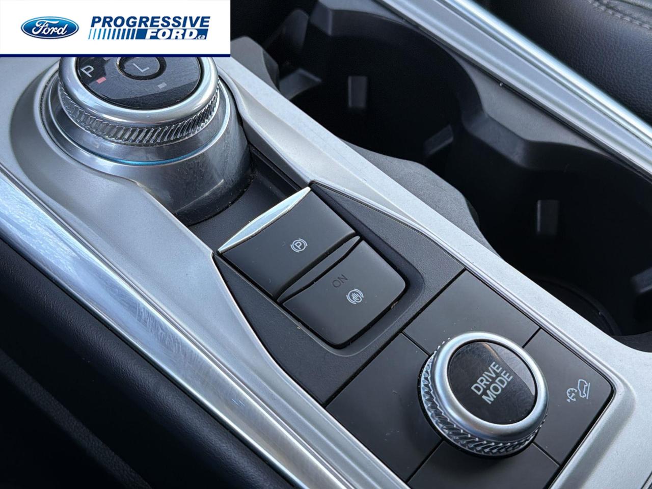 2022 Ford Explorer Limited 4dr 4x4 Photo