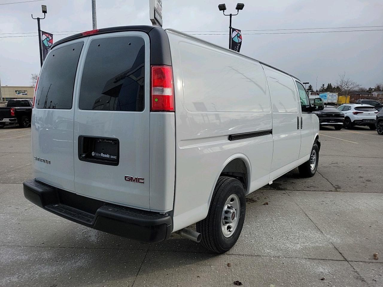 2025 GMC Savana 3500 Work Van Rear-Wheel Drive Extended Cargo Van Photo