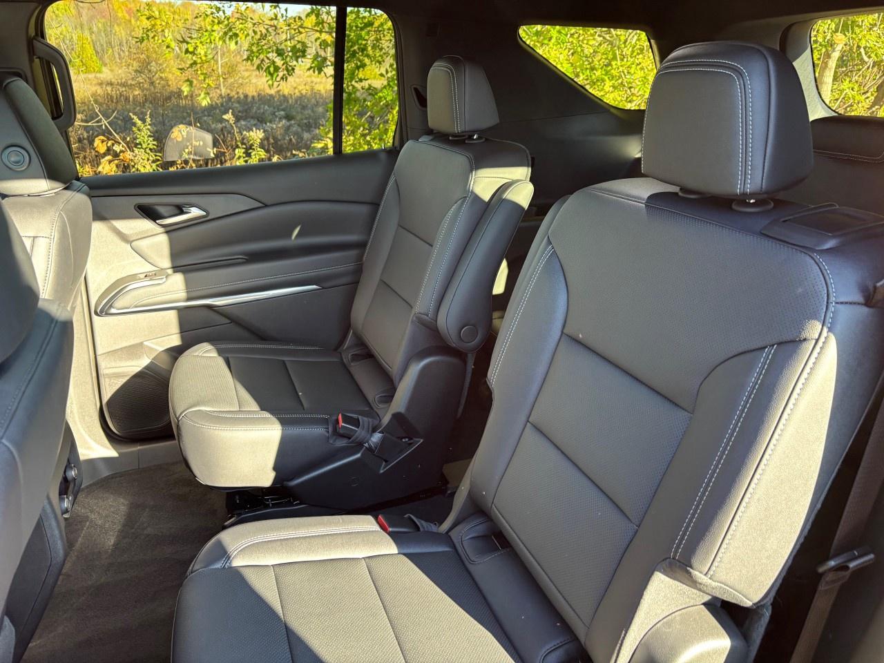 2026 Chevrolet Traverse AWD 4dr LT Photo