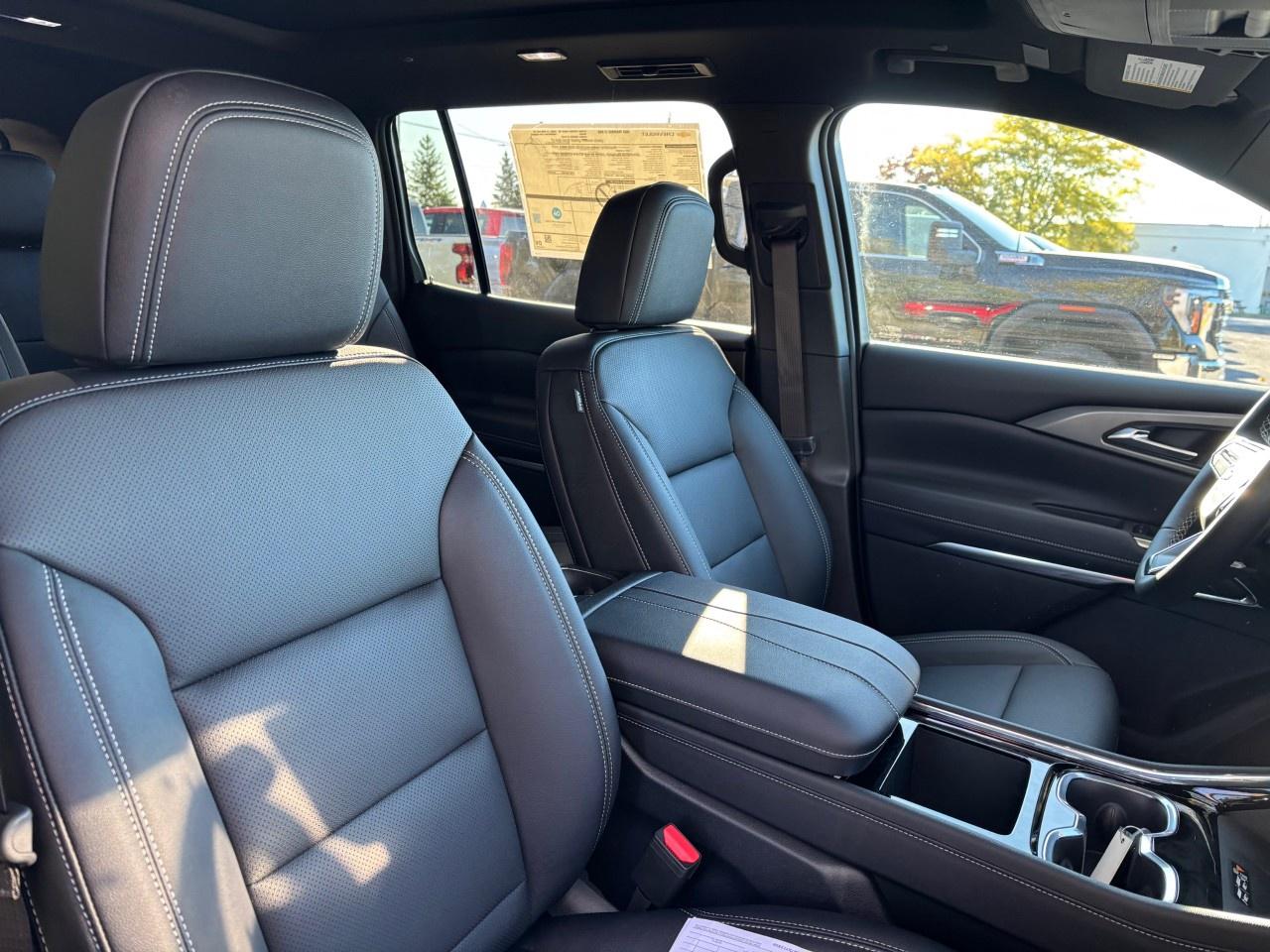 2026 Chevrolet Traverse AWD 4dr LT Photo