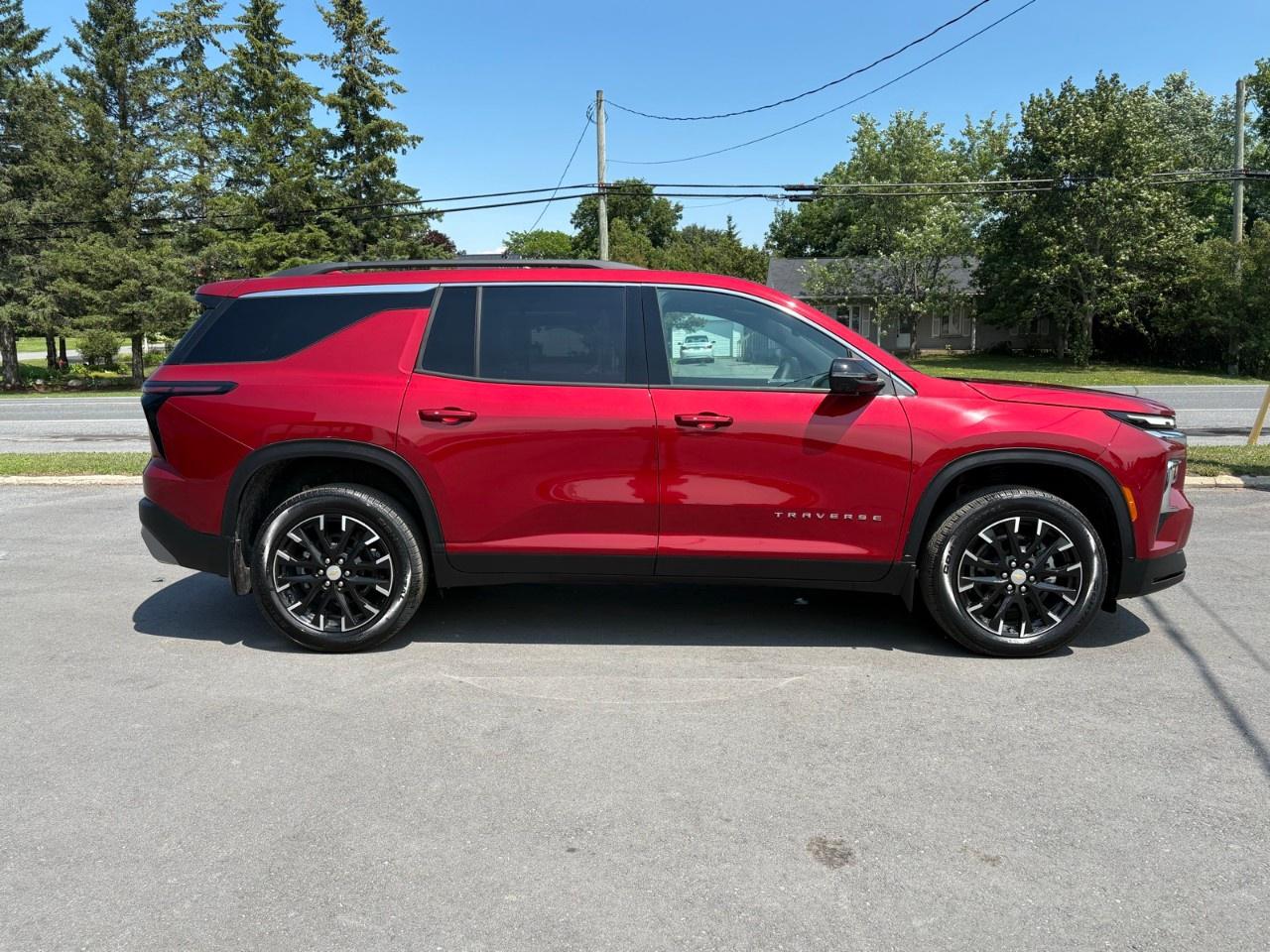 2026 Chevrolet Traverse AWD 4dr LT Photo