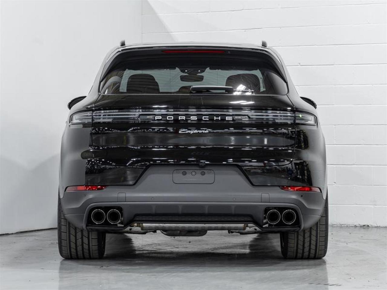 2025 Porsche Cayenne  Photo