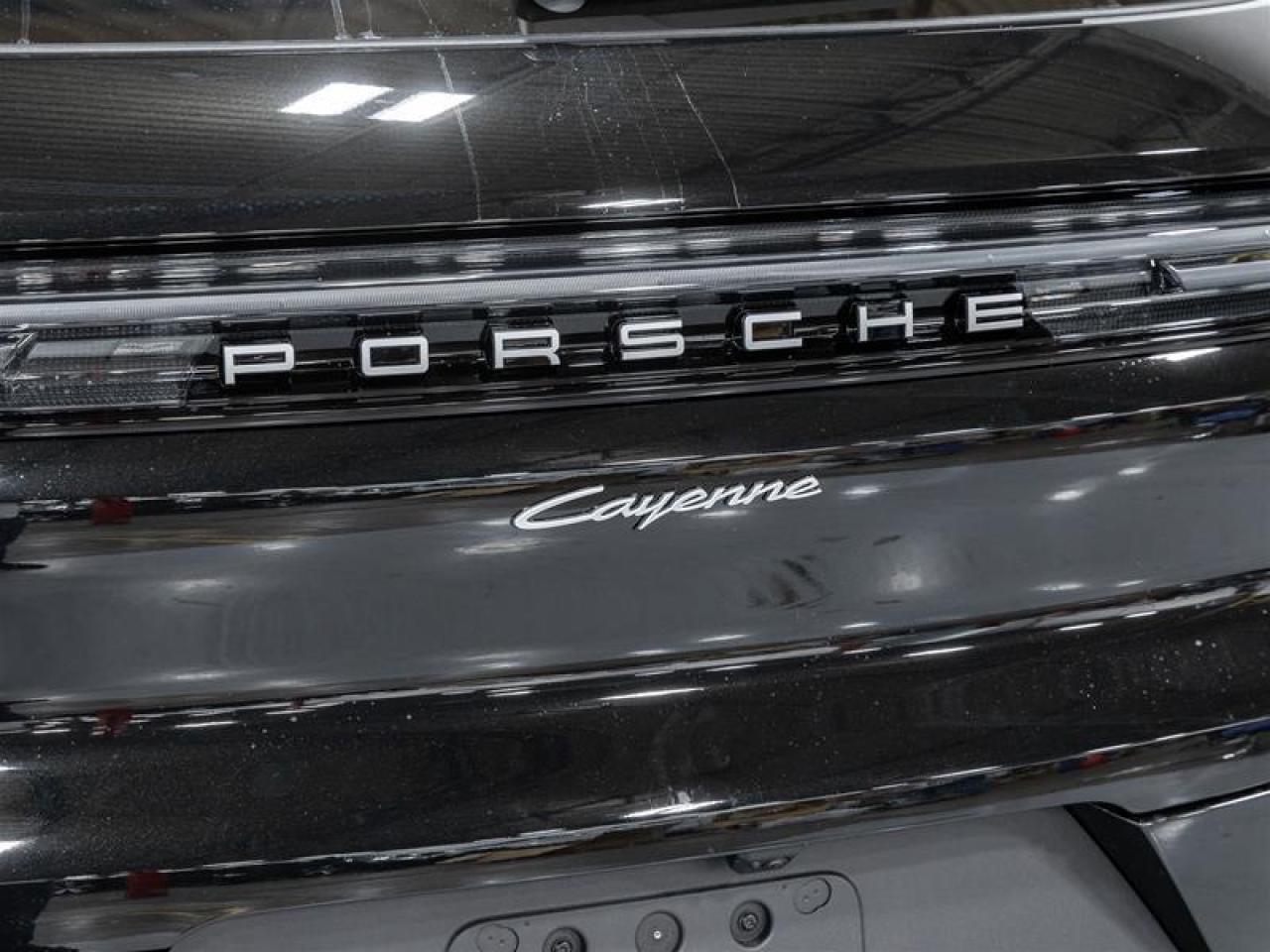 2025 Porsche Cayenne  Photo