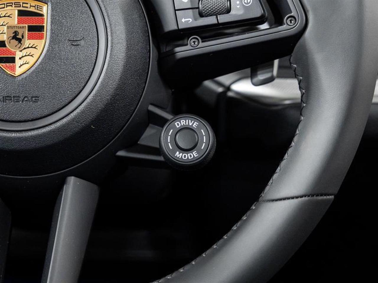 2025 Porsche Cayenne  Photo