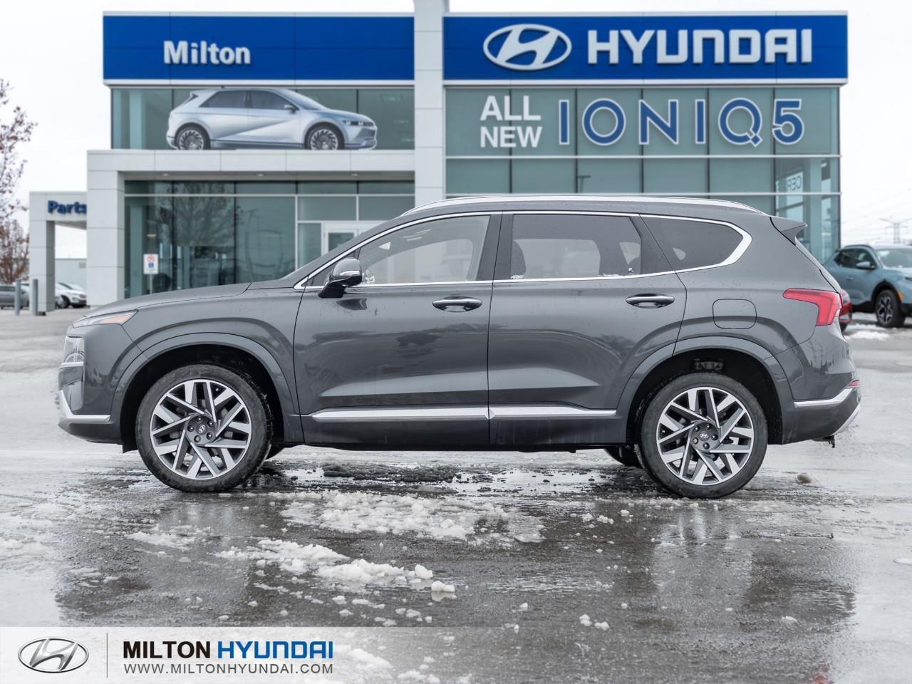 2022 Hyundai Santa Fe Ultimate Calligraphy 4dr All-Wheel Drive Photo2